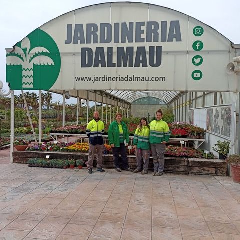 L’alumnat de Et Formem Vinaròs visita els vivers de Jardineria Dalmau