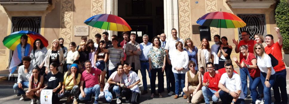 Benicarló reivindica la diversitat sexual en el Dia Internacional Contra la LGTBIFòbia