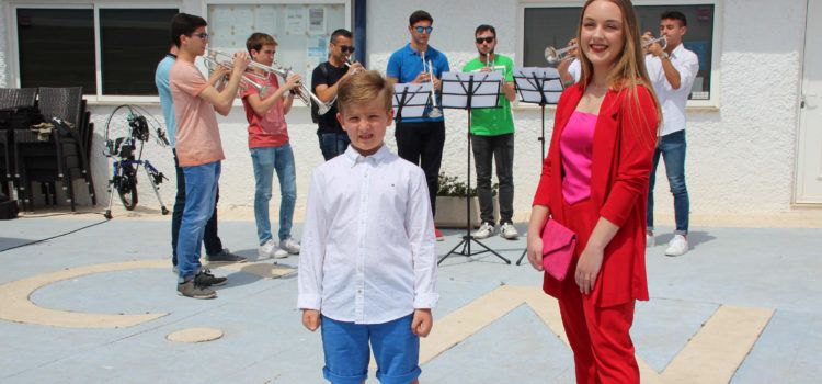 “La Alianza” nos presenta a su dama y cavaller infantil para las fiestas de San Juan y San Pedro