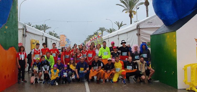 Vídeos i fotos: carrera de disfresses del Carnaval