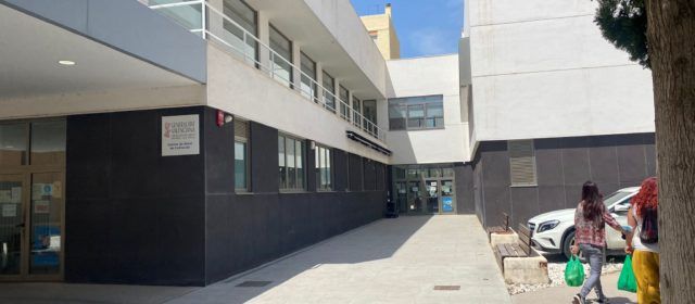 Peñíscola reclama a Sanitat refuerzos de verano y la reapertura de los consultorios auxiliares, cerrados desde 2020