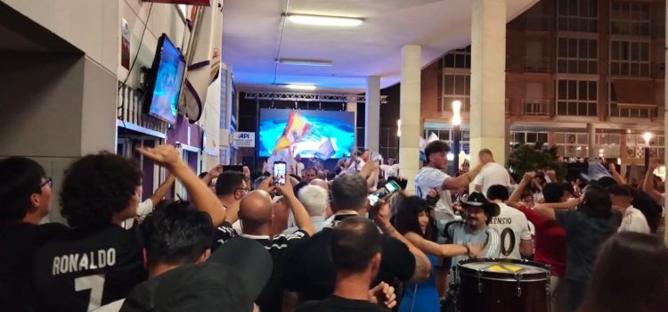 Vídeos i fotos: La 14 Champions, a la Peña Madridista de Vinaròs
