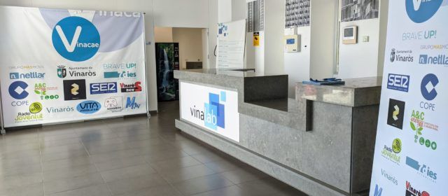 Tot preparat per a la jornada social de Vinacae avui al Vinalab