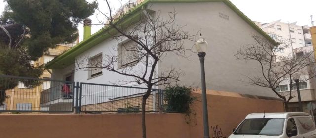 L’Ajuntament realitza tasques de millora de les façanes dels edificis públics