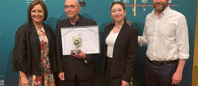 ‘Veus de Casa’ rep el premi Ràdio Associació 2022 al millor programa de ràdio local
