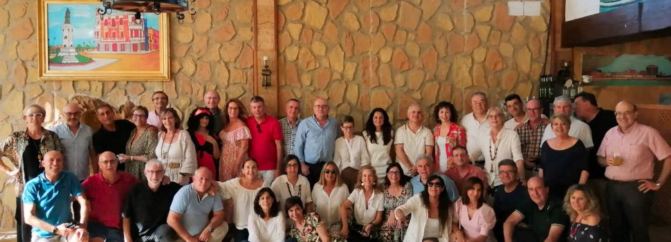Fotos: celebrar 60 anys amb excompanys de l’IES Leopoldo Querol