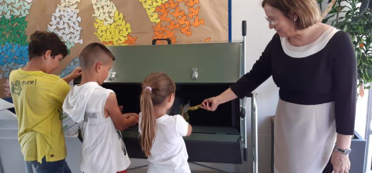 Benicarló incorpora una màquina de compostatge al CEIP Martínez Ródenas