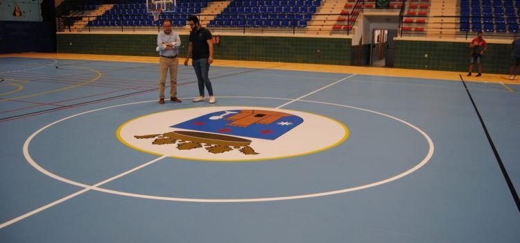 El Pavelló Poliesportiu Municipal d’Alcalà de Xivert estrena nou paviment