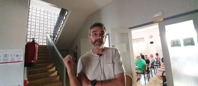 Xerrada a Vinaròs de Xavi Serra sobre la situació del valencià