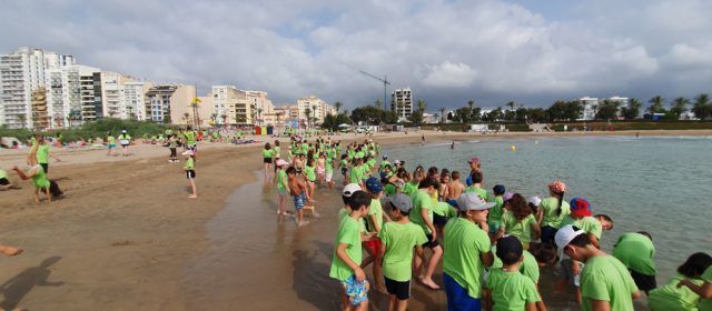 Un ratet de platja acabant el curs