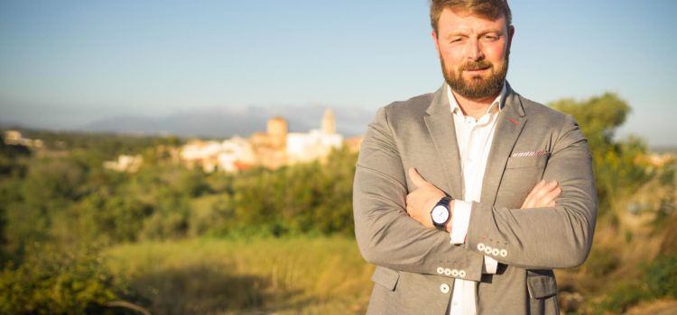 El Ayuntamiento de Sant Jordi apremia a la Generalitat para que ponga ya servicio de autobús en Panorámica