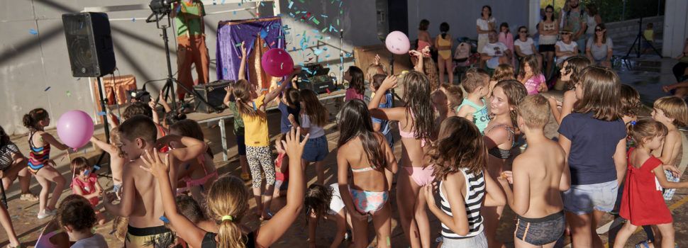 La festa dels superherois i superheroïnes aplega 1.000 infants i joves