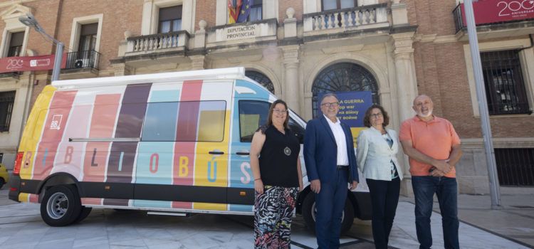 La Diputació de Castelló posa en marxa el nou Bibliobús que permetrà duplicar les rutes i acostar la lectura a més municipis