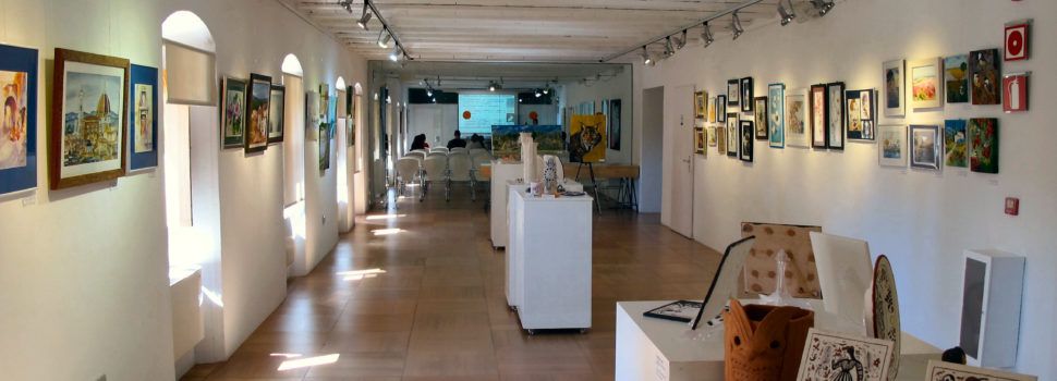 La UP de Benicarló celebra el final de curs amb teatre, lectura de textos i una exposició col·lectiva