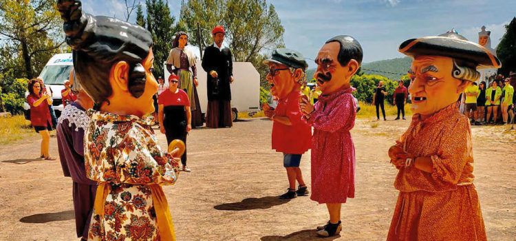 Vídeos i fotos: Nanos i gegants de Vinaròs, a Balsareny