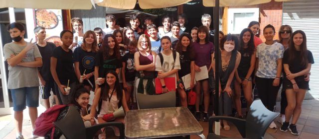 IES Joan Coromines: “El poeta baixa al poble”