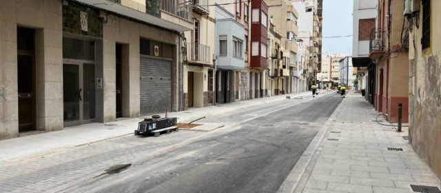 Reobertura al trànsit del carrer de S.Magdalena i prompte el carrer Camaraes