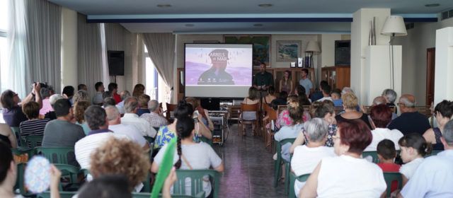 Èxit d’assistència a l’estrena del documental ‘Arrels de Mar’ a les Cases d’Alcanar