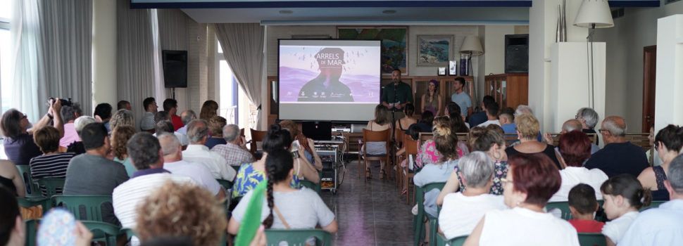Èxit d’assistència a l’estrena del documental ‘Arrels de Mar’ a les Cases d’Alcanar