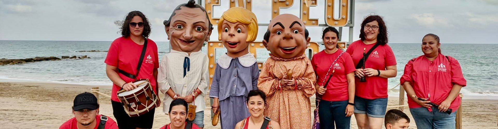 Volteta diària de festes de la colla de Nanos i Gegants