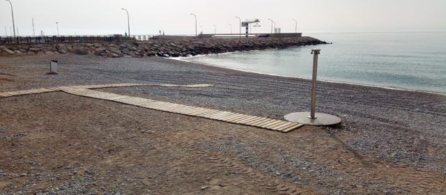 Les platges d’Alcanar a punt, la setmana que comença la temporada d’estiu