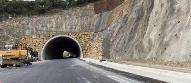 El presidente del Gobierno podría inaugurar la reformada N-232 en el puerto de Querol