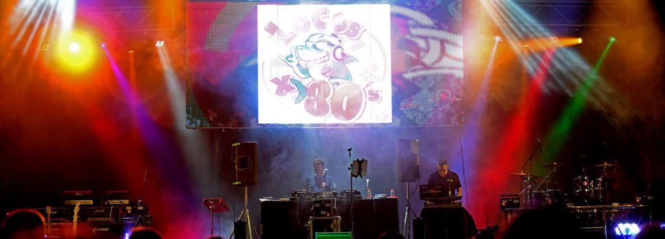 L’espectacle Locos x los 80 va fer vibrar Alcossebre