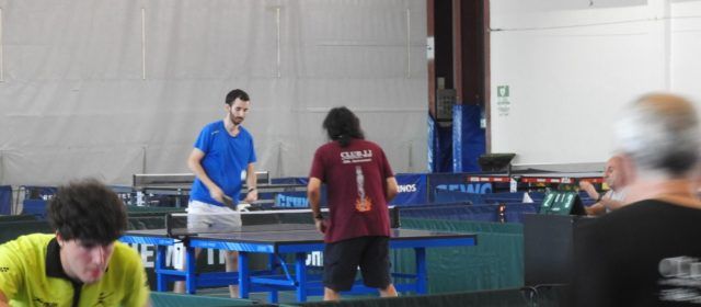 Torneig de tennis taula al pavelló de Vinaròs