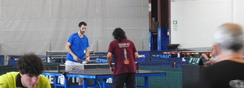 Torneig de tennis taula al pavelló de Vinaròs