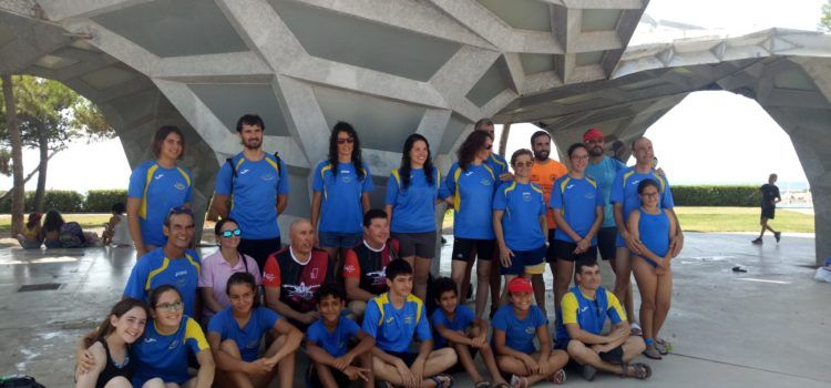 Àmplia participació del Club Natació Benicarló en la travessia a la platja del Fortí de Vinaròs