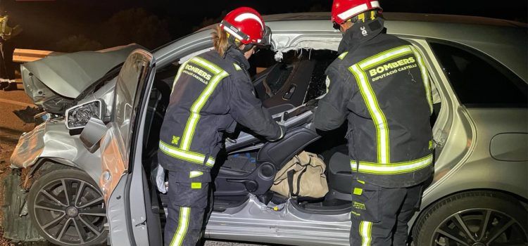 La Guardia Civil investiga el siniestro vial ocurrido en Xert con resultado de dos personas fallecidas