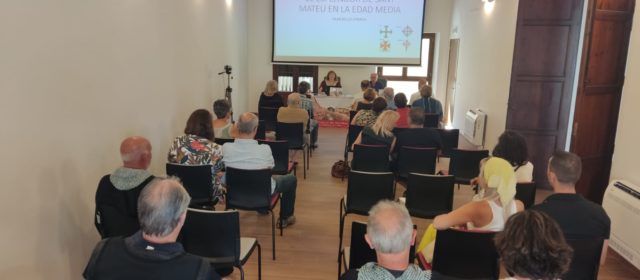 Conferència de Pilar Bellés a Sant Mateu sobre el seu llibre dels càtars