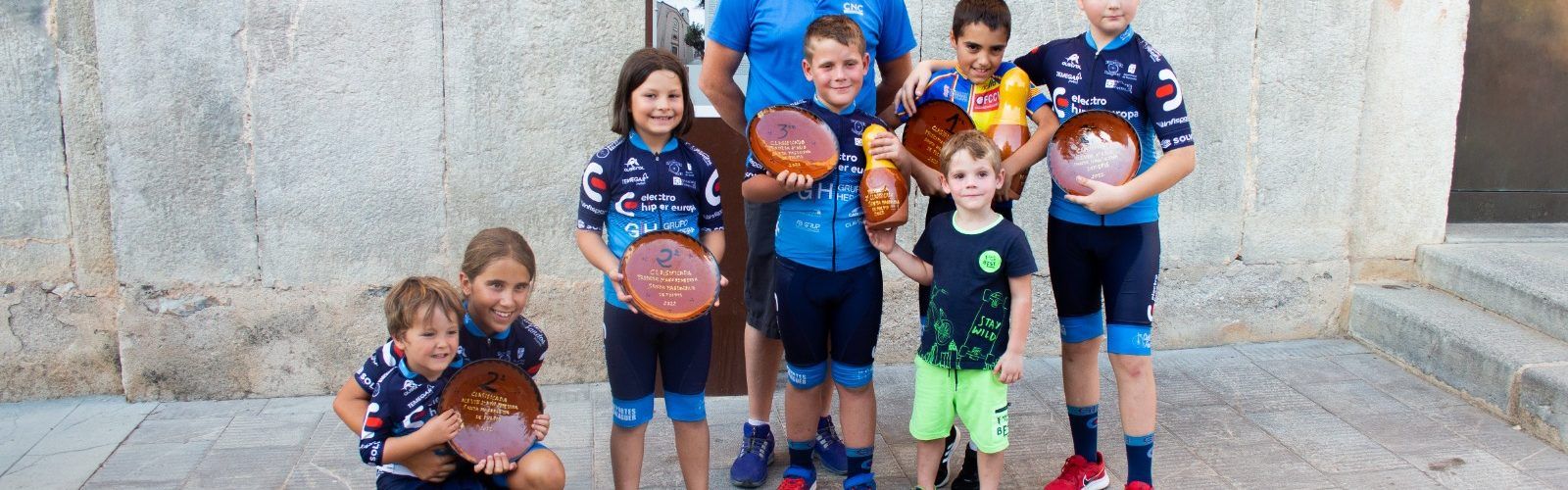 Èxits dels ciclistes vinarossencs del CNC Academy 