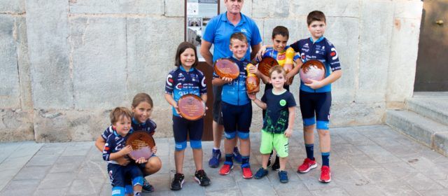 Èxits dels ciclistes vinarossencs del CNC Academy