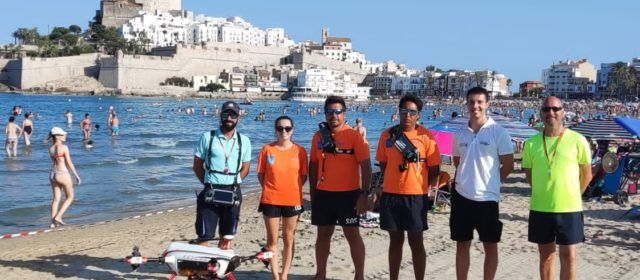 Les platges de Peníscola, més segures amb vigilància des de l’aire