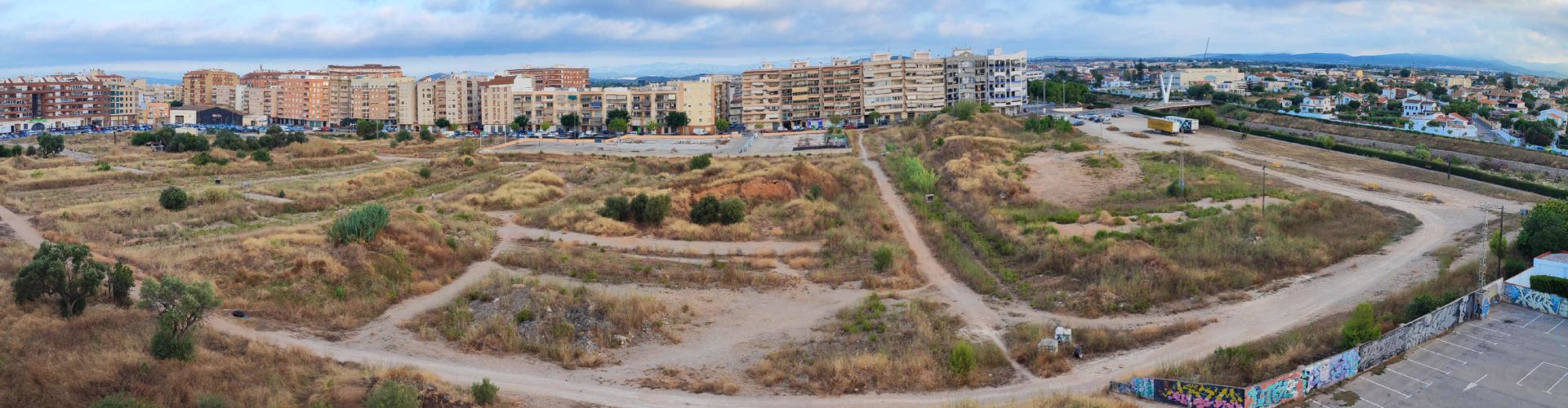 VOX Vinaroz solicita la limpieza y el aprovechamiento de un solar abandonado