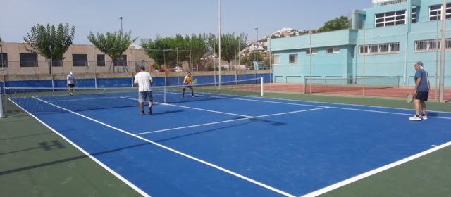 L’Ajuntament de Peníscola posa en marxa les reserves de la recentment renovada pista de tennis
