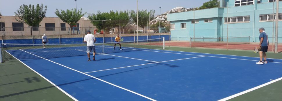 L’Ajuntament de Peníscola posa en marxa les reserves de la recentment renovada pista de tennis