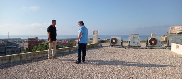 El Ayuntamiento de Peñíscola instalará placas solares en edificios públicos tras el verano