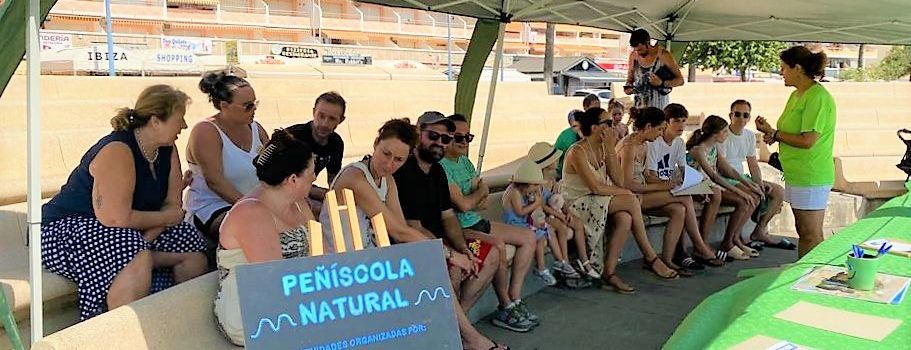 Peníscola programa activitats de divulgació i conscienciació mediambiental al costat de la platja 