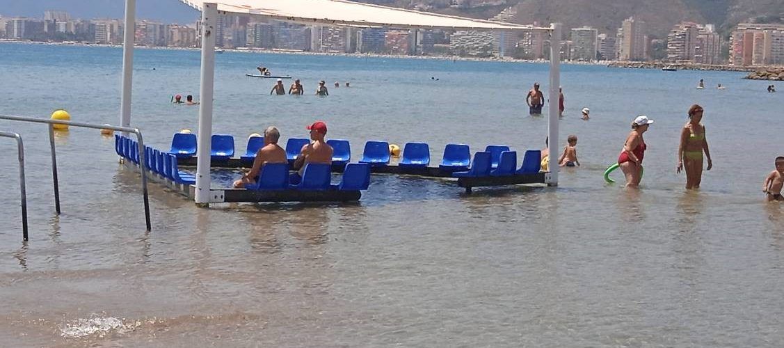 Turisme CV instala 12 zonas de baño accesible para el descanso en las playas de la Comunitat Valenciana