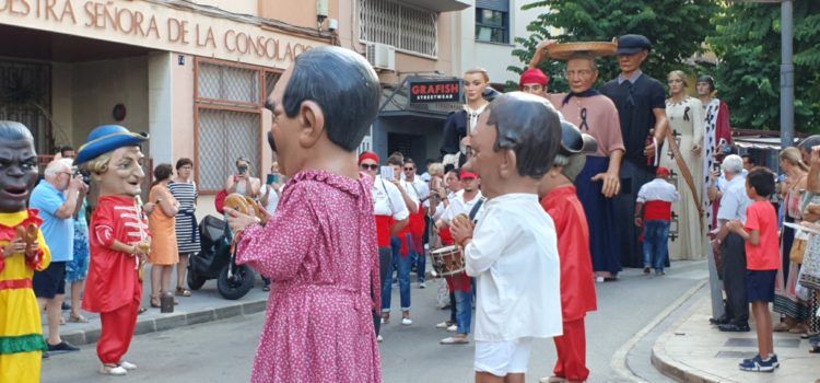 Vídeo i fotos: Processó a Vinaròs de la Mare de Déu d’Agost