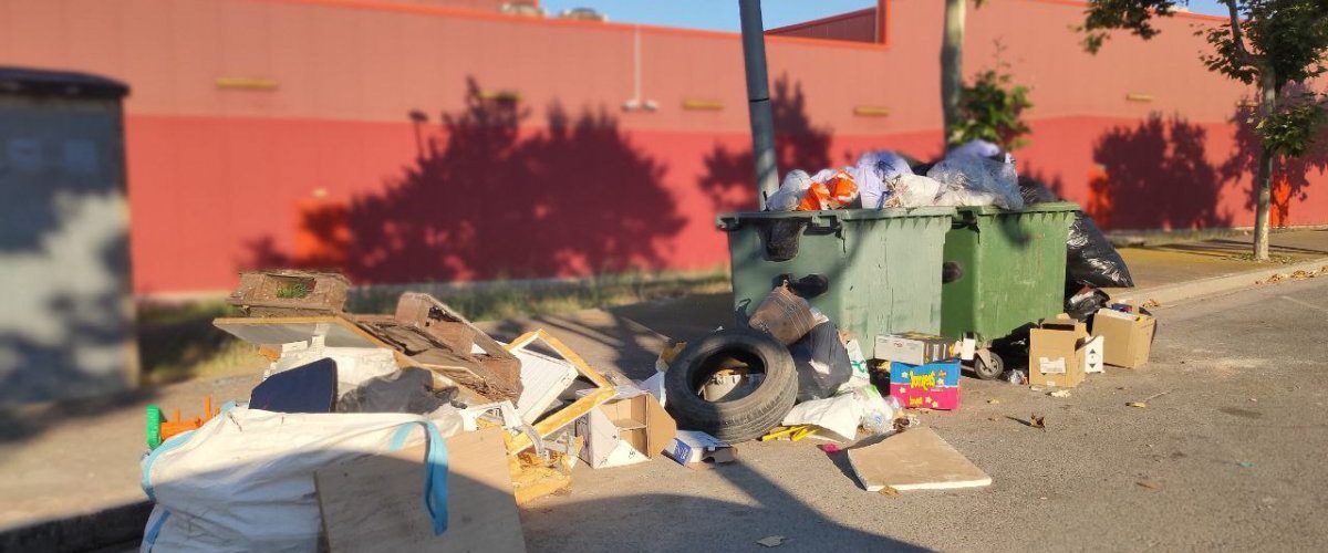 L’Ajuntament d’Amposta imposa una sanció de 3.000 euros per abocar escombraries a la via pública