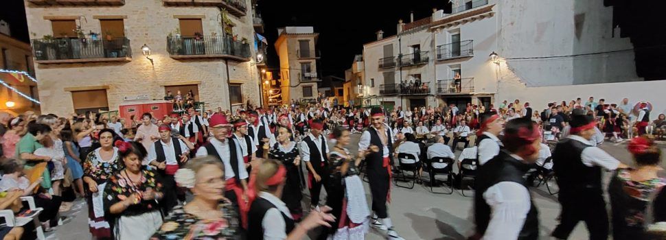 Cervera del Maestre recupera els seus balls tradicionals