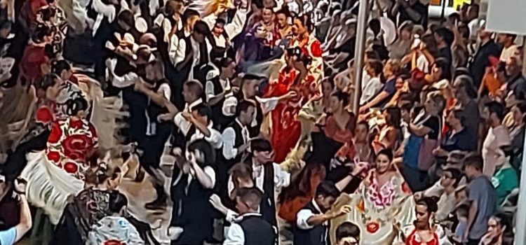 El Ball de Mantons reviu a Ulldecona amb 211 parelles