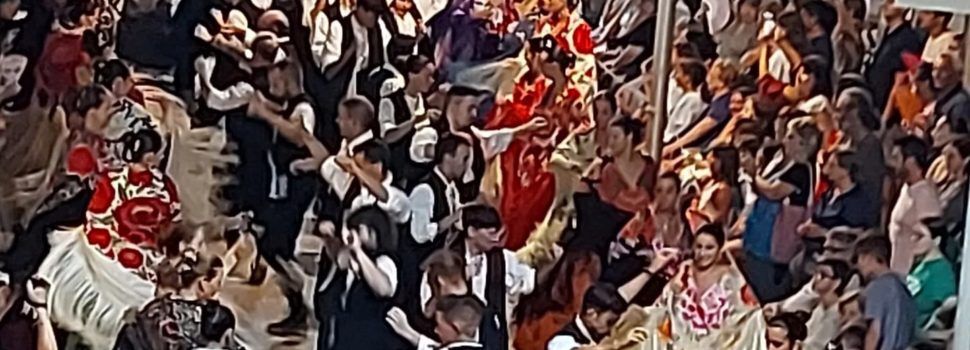 El Ball de Mantons reviu a Ulldecona amb 211 parelles