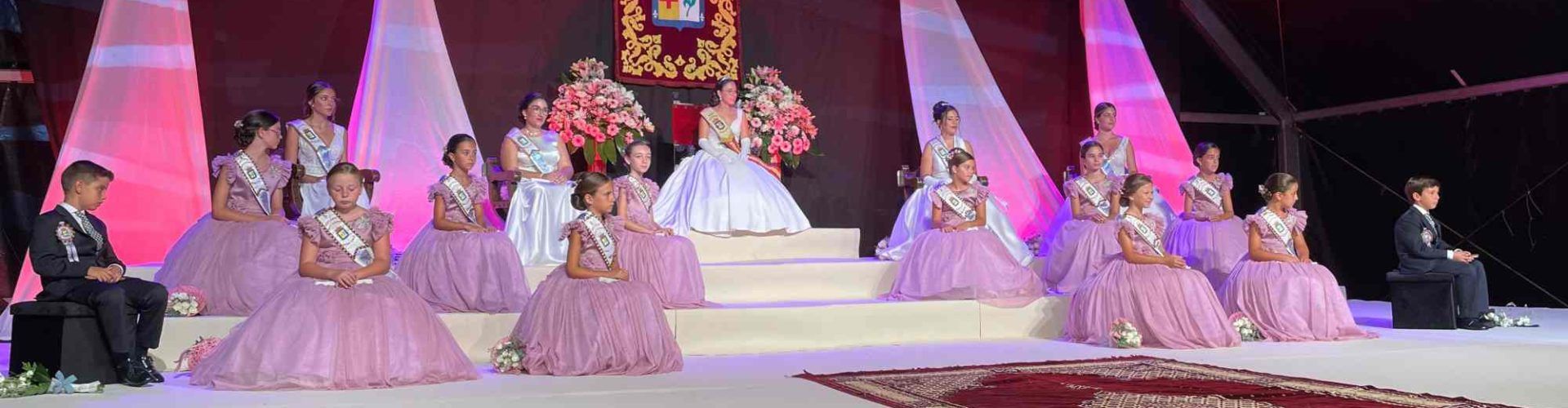 La proclamación de Reina, Damas y Cavallers abre con brillantez las fiestas patronales de Benicarló
