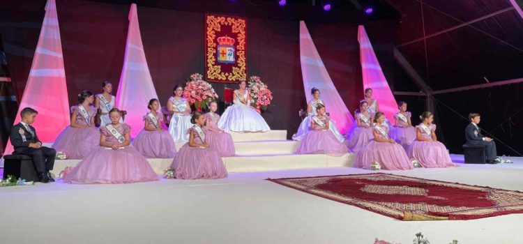 La proclamación de Reina, Damas y Cavallers abre con brillantez las fiestas patronales de Benicarló