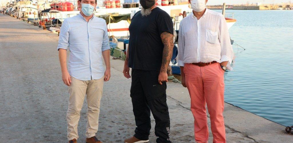 La Diputació renova el conveni de col·laboració amb la Federació de Pescadors de Castelló per a la recollida de plàstics a la mar