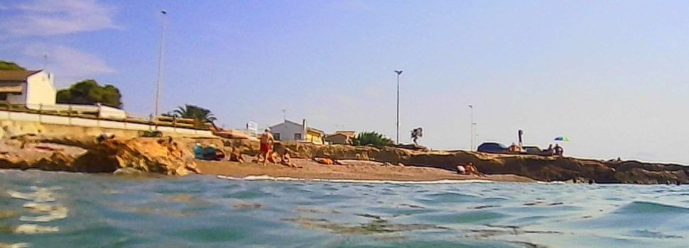 Cala dels Pinets, vista des de l’aigua